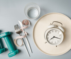 Ayuno Intermitente: Qué es, Cómo se Hace y Por Qué la Alimentación Orgánica Potencia sus Beneficios